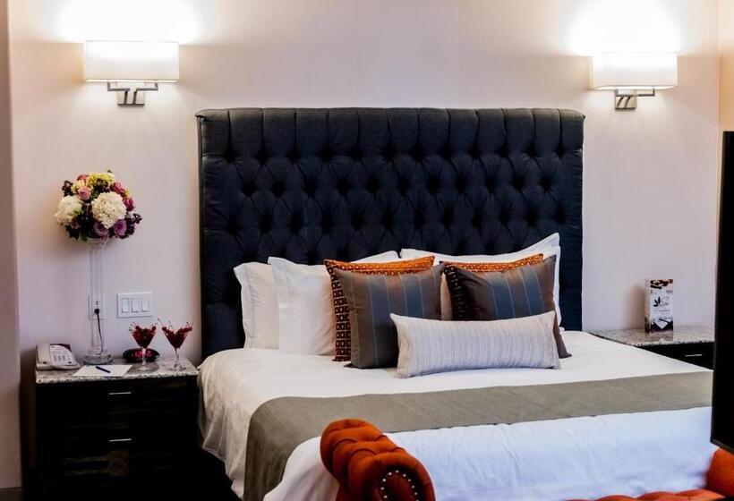 豪华套房, Ticuan