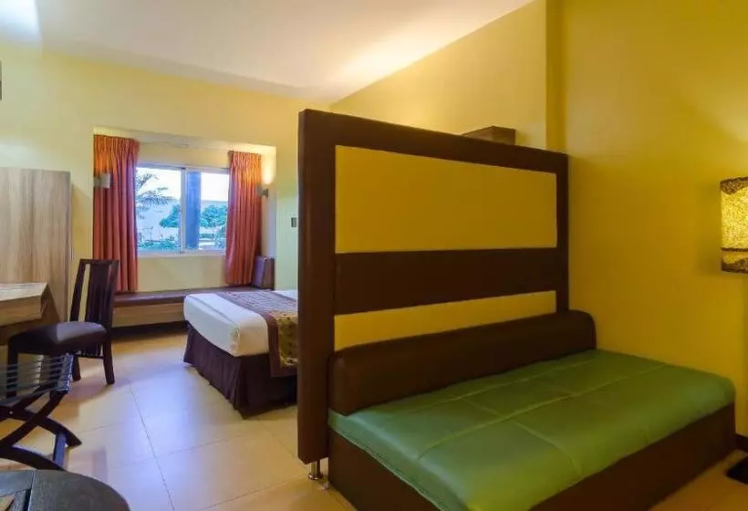 سوییت, Microtel By Wyndham General Santos