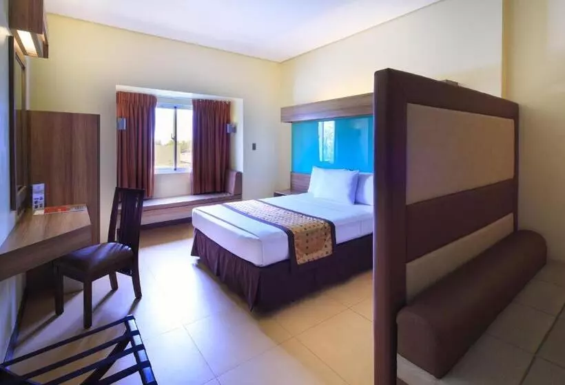 سوییت, Microtel By Wyndham General Santos