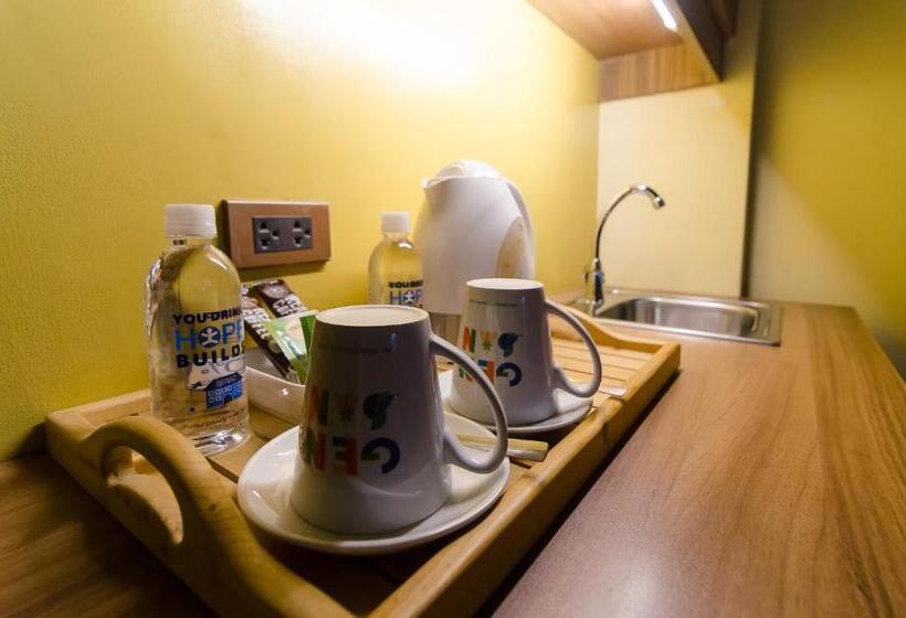 سوییت, Microtel By Wyndham General Santos