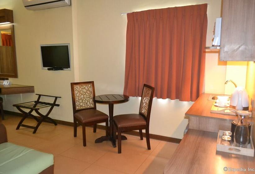 سوییت, Microtel By Wyndham General Santos