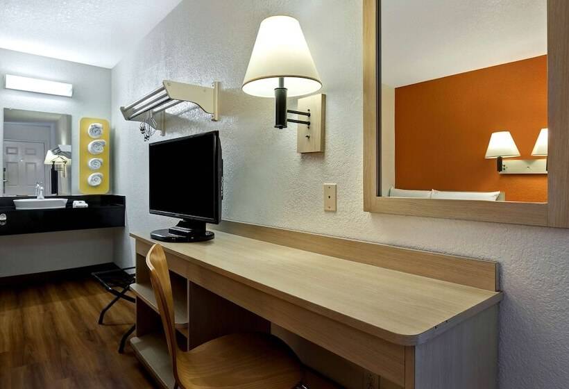 ２ダブルベッドのスタンダードルーム, Motel 6 Monterey, Ca