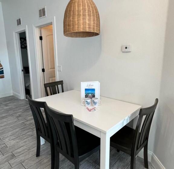 منزل غرفتين نوم, Blue Waters Treasure Island