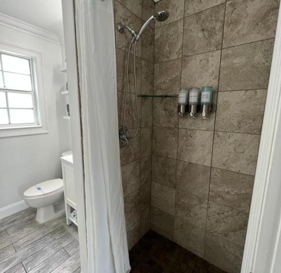 بنجلو قياسى, Blue Waters Treasure Island