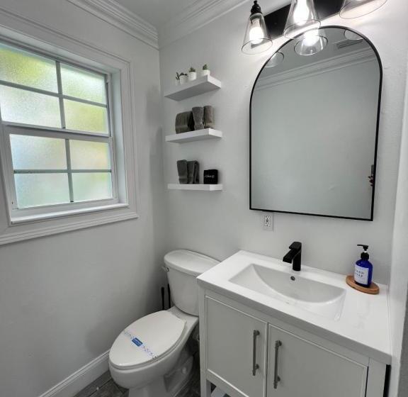 بنجلو قياسى, Blue Waters Treasure Island