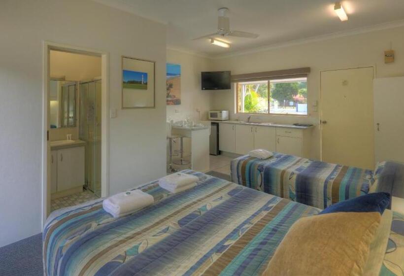 Номер Стандарт, Yamba Motor Inn