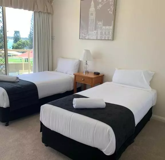 آپارتمان مدیریتی 3 خوابه, Northpoint Apartments