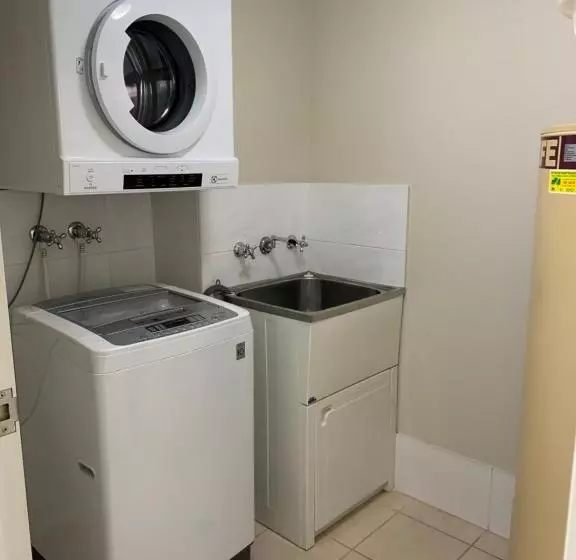 آپارتمان 1 خوابه با چشم‌انداز دریا, Northpoint Apartments