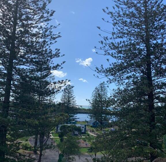 침실 2개 아파트, Northpoint Apartments