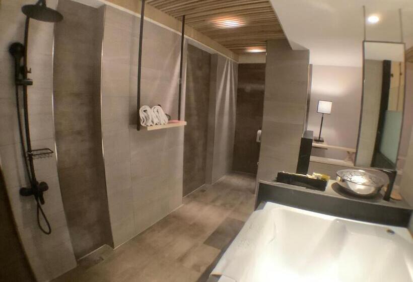 اتاق استاندارد با وان آب گرم, Ouge Motel Kaohsiung