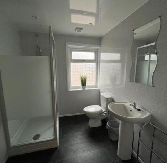 Quarto Quádruplo Estandar, Stay At 25