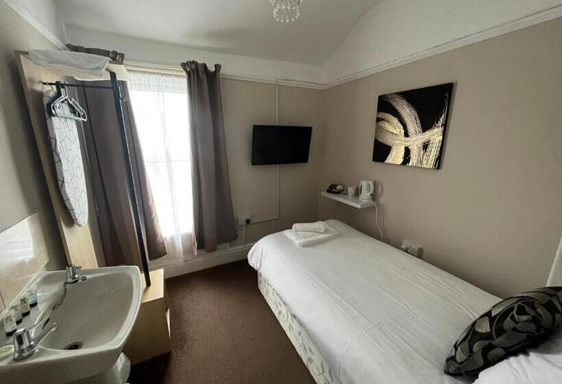 Quarto Estandar Individual Banheiro Compartilhado, Stay At 25