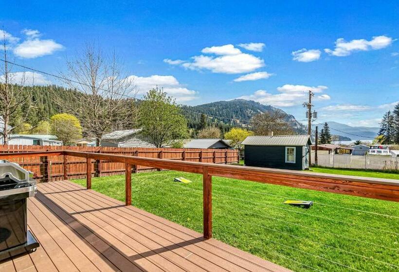 إستوديو قياسى, Bayview Tiny Cabin