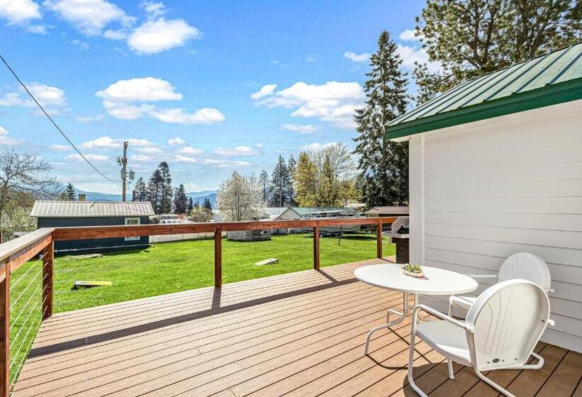 إستوديو قياسى, Bayview Tiny Cabin