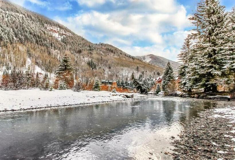 דירת חדר, Coronet Creek Retreat