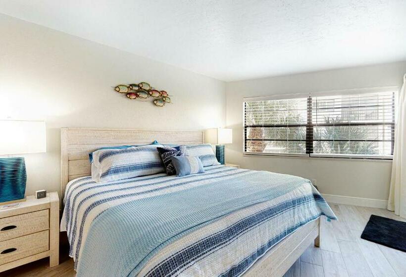 شقة غرفة واحدة, Sand Dollar