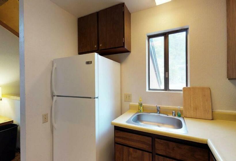 Апартаменты 2 Спальни, Shaver Haven Condominium