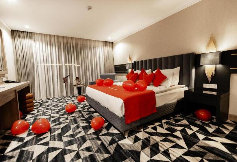 サイドオーシャンビュースタンダードルーム, The Arkin Iskele