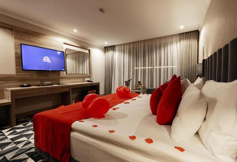 サイドオーシャンビュースタンダードルーム, The Arkin Iskele