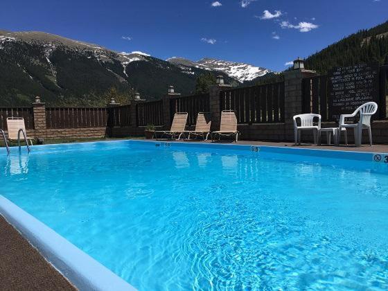 침실 2개 아파트, Copper Valley 114