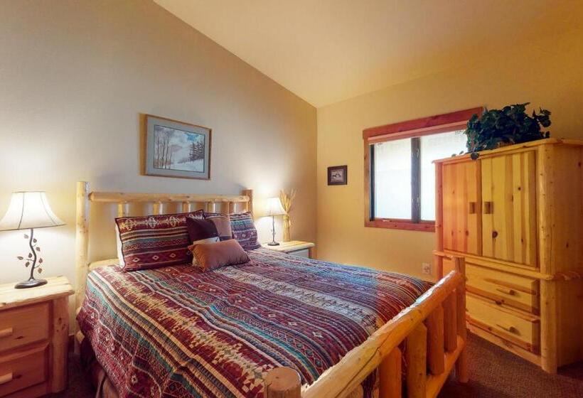 침실 2개 아파트, Copper Valley 114