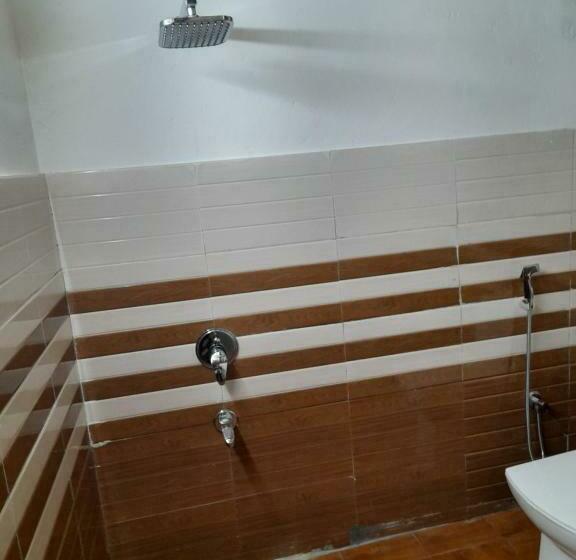 חדר סטנדרט נוף להרים, Attic Monkey Hostel Old Manali