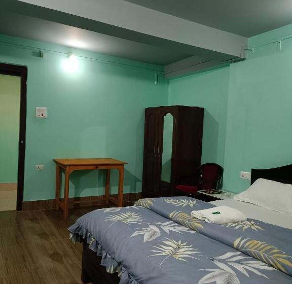 Номер Deluxe, Pinewood Tawang