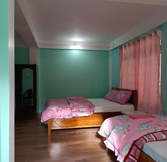 Трехместный Номер Deluxe, Pinewood Tawang