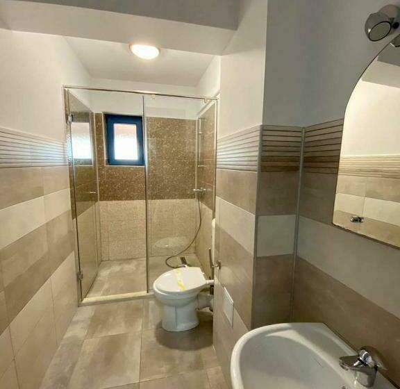 スタンダードルーム, Pensiunea Pelicanul