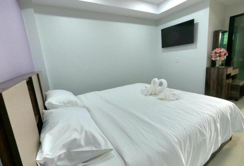 スタンダードルーム, Khun Ying