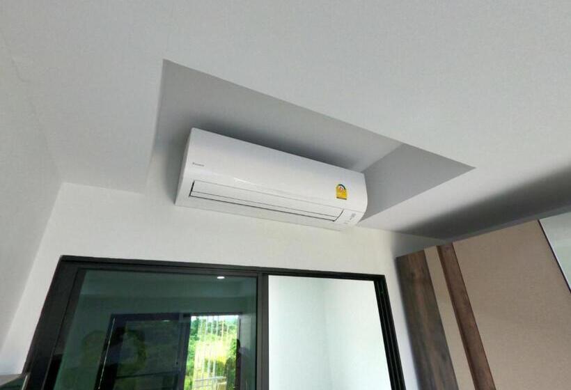 スタンダードルーム, Khun Ying