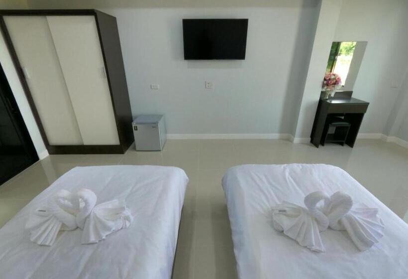 スタンダードルーム, Khun Ying