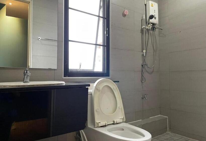 家庭间, Bake Room Hostel