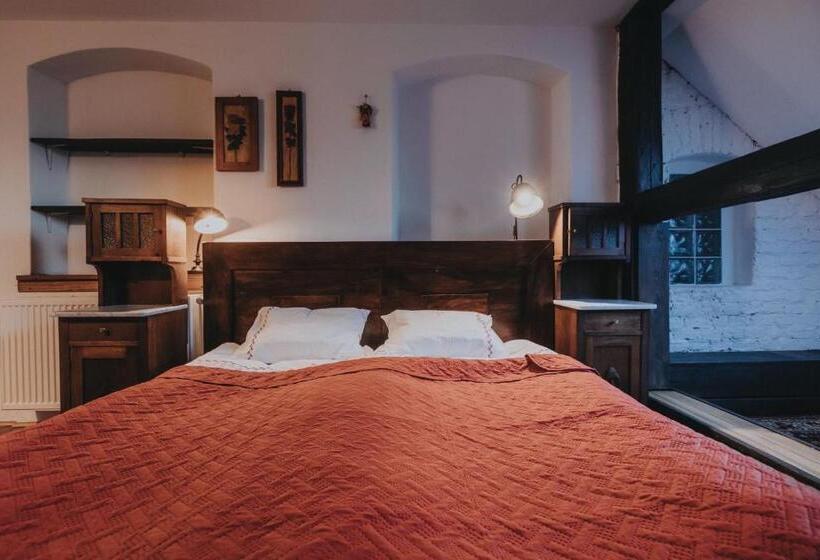 חדר משפחתי, Sady Błotnica Dom Gościnny