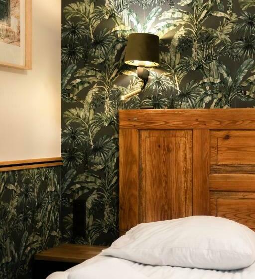 اتاق راحتی سه تخته, Domek U Kowala