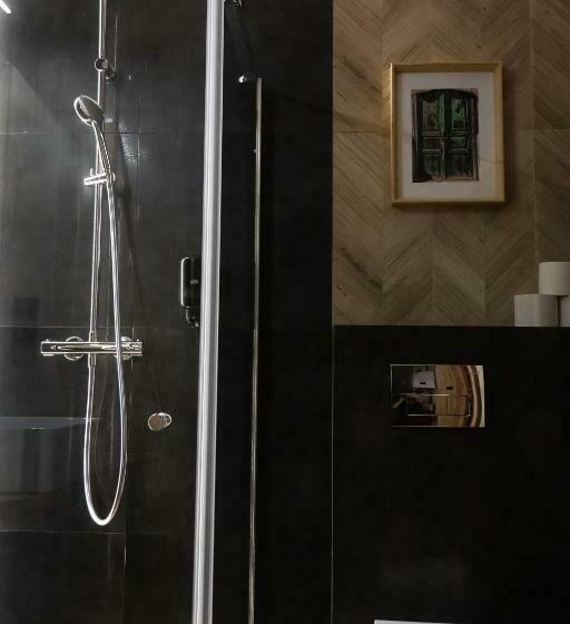 اتاق راحتی سه تخته, Domek U Kowala