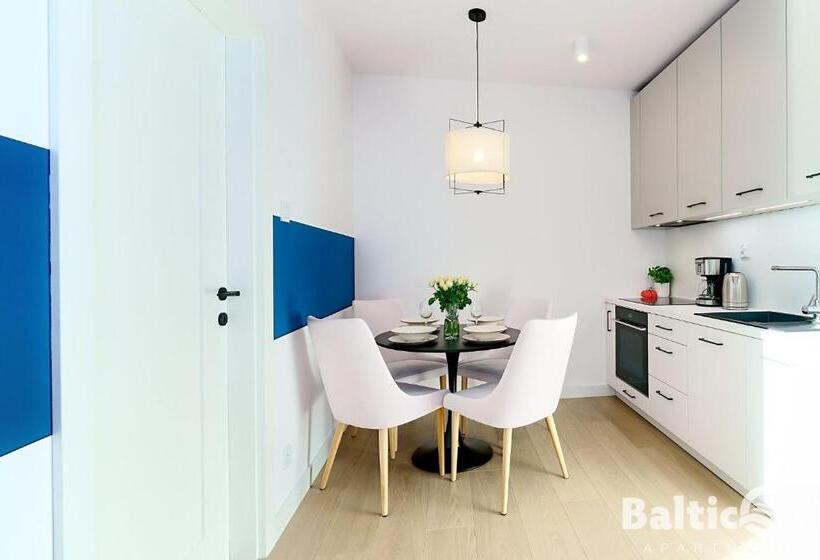 آپارتمان 1 خوابه با چشم‌انداز استخر, Faro Apartamenty Polanki Aqua