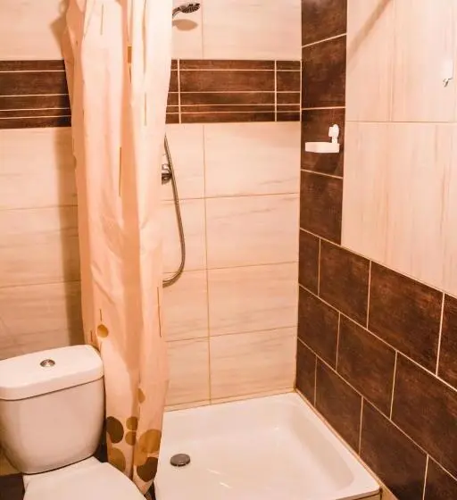 Perhehuone, Agroturystyka Uduraja