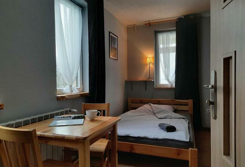 חדר סטנדרט, Gospodarstwo Gościnne Księżycówka