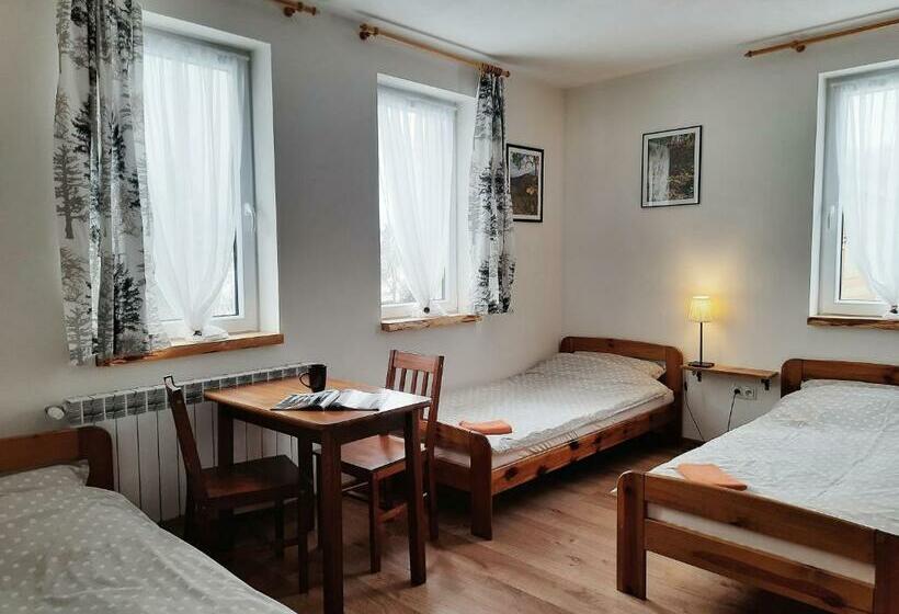 חדר סטנדרט לשלושה, Gospodarstwo Gościnne Księżycówka