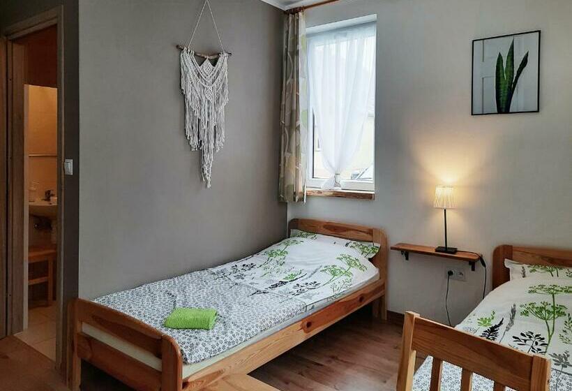 חדר סטנדרט לשלושה, Gospodarstwo Gościnne Księżycówka