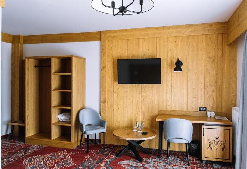 Номер Стандарт с Балконом, Maria & Spa