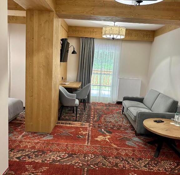 Студия Стандарт, Maria & Spa