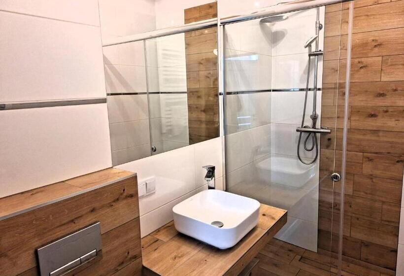 חדר סטנדרט לשלושה, Windmill Resort Agroturystyka