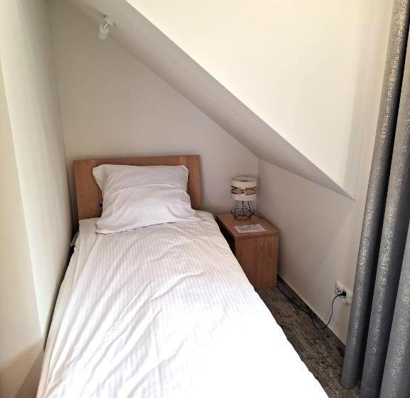 חדר סטנדרט לשלושה, Windmill Resort Agroturystyka