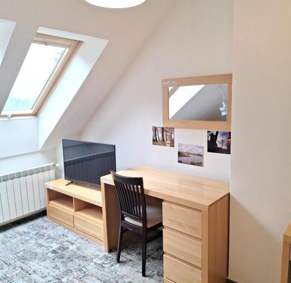 חדר סטנדרט לשלושה, Windmill Resort Agroturystyka