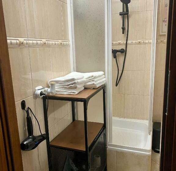 חדר סטנדרט, Dziki Szynk