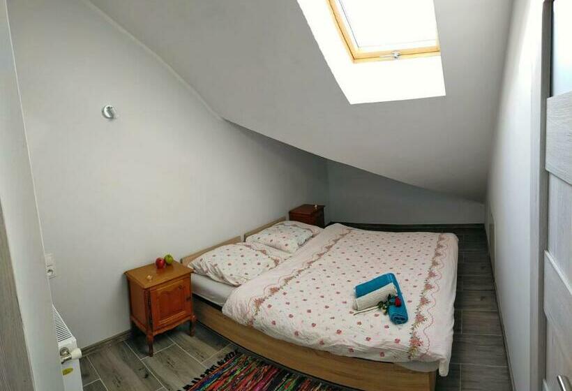 Номер Стандарт, Lawendowy Dworek