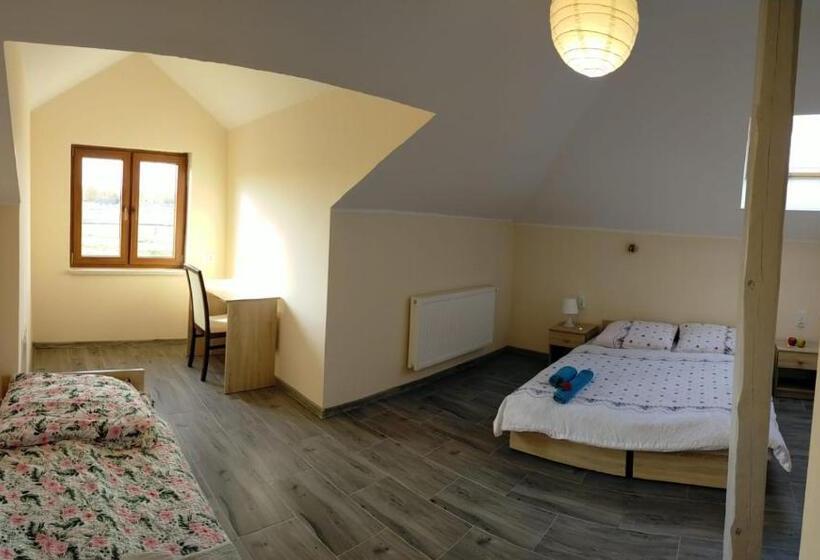 Трехместный Номер Стандарт Вид на Сад, Lawendowy Dworek