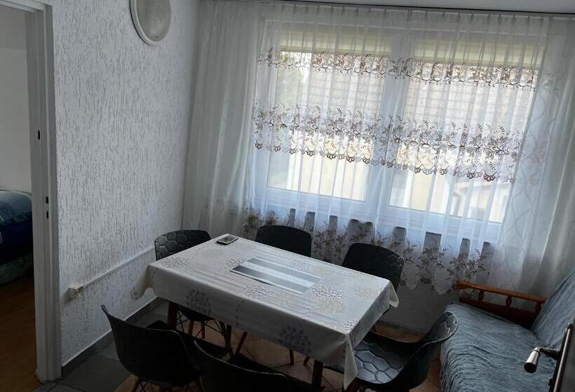 家庭间, Pomerania Pokoje U Oliwii